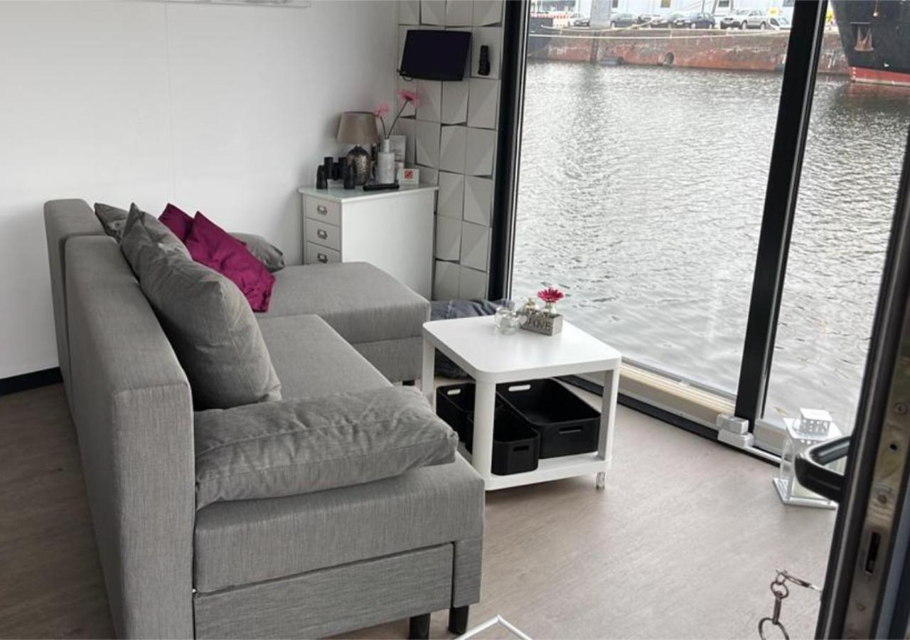 Hausboot Lobster Bremerhaven